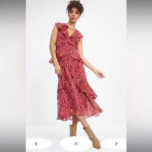 NWT Vici Floral Tiered Midi Dress